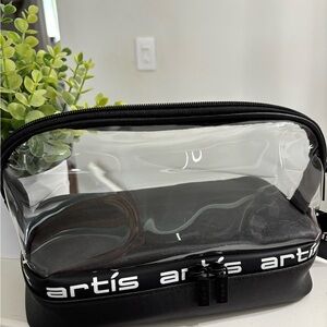 artistry makeup Bag‎ With Bottom compartment for brushes